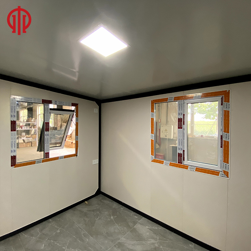 Portable Luxury Modular Homes 20FT Expandable Steel Container 1-4 Bedroom Tiny Villas