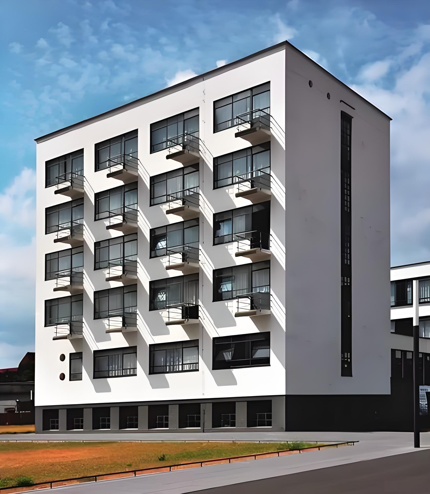 Modern Structural Steel Multi-Story Modular Prefabricated Apartment Building Fast Install Customized Color 5-Year Warranty