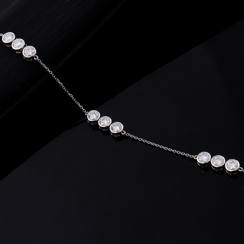 Hot Sale Classic Design Au750 18K Gold Loose Moissanite Diamond Bracelet Solid Gold Charms Bracelet Fine Jewelry