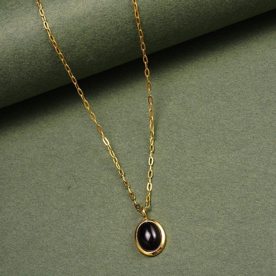 Vintage Art Black Gold Three-Dimensional Oval Ball Pendant Female Necklace