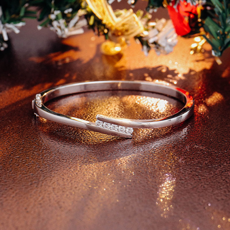 Provnece Jewelry Round Brilliant Cut White Moissanite Sparkling Wholesale Yellow Gold Personalized Cuff Bangle Bracele