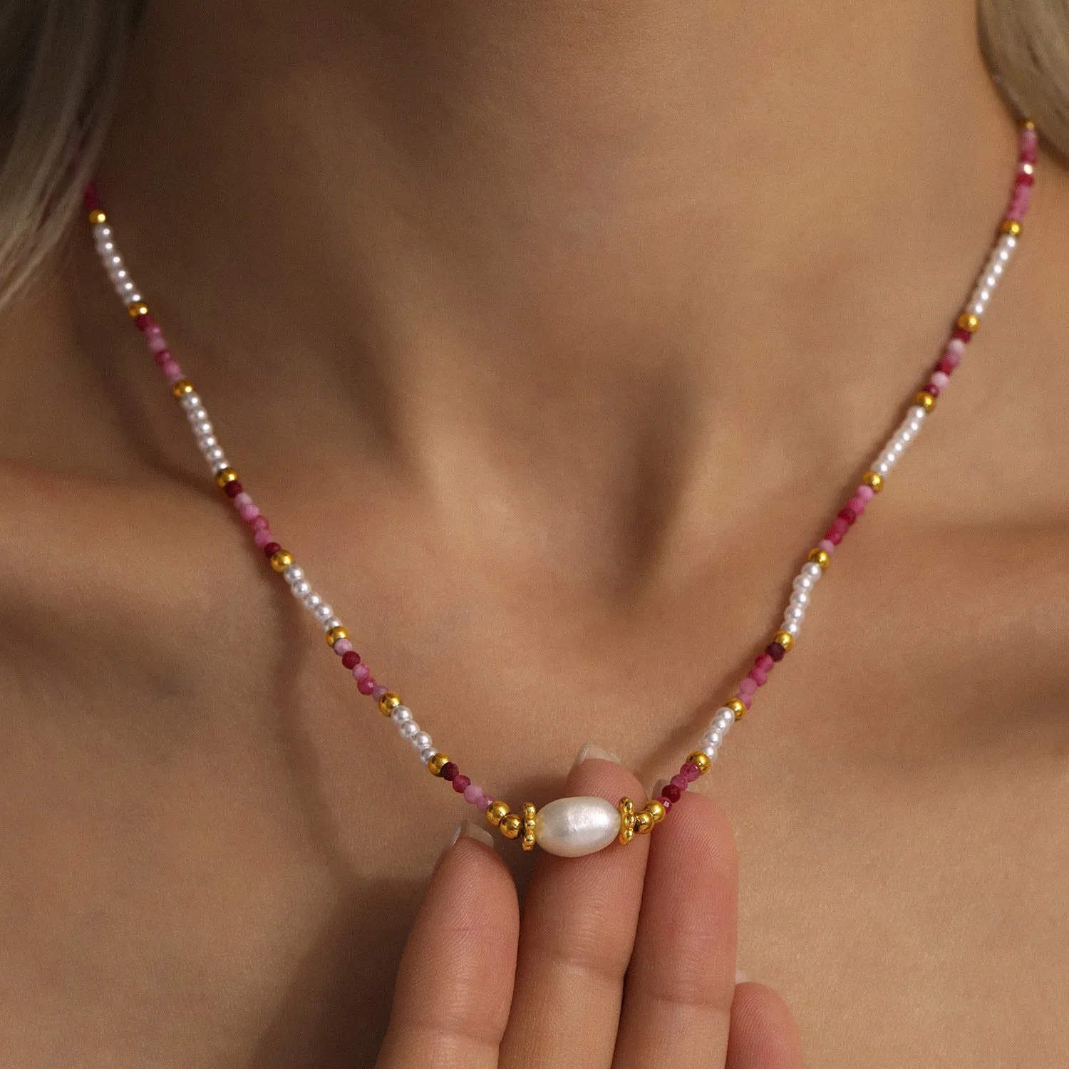 French Small Bezel Cut Natural Stone Handmade Chain Rice Bead Necklace Art Romantic Necklace