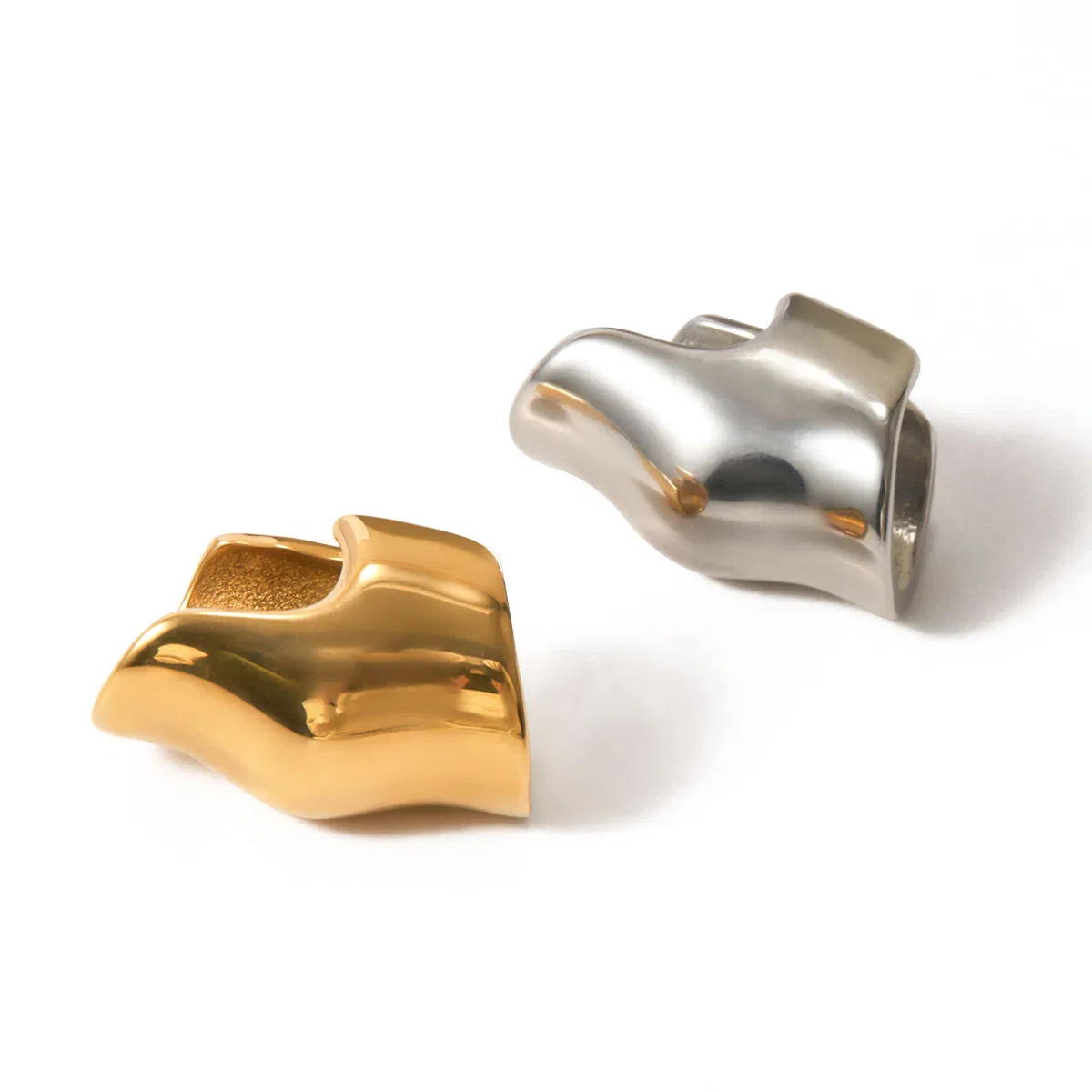 Elegant 18K Gold Plated Stainless Steel Ear Cuff for Women