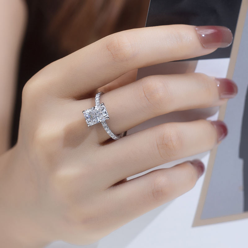 Factory Custom Wholesale Vvs Moissanite Fine Jewelry 925 Silver 10K 14K 18K Solid Gold Diamond Emerald Radiant Cut Engagement Ring 1 2 3 CT Carat