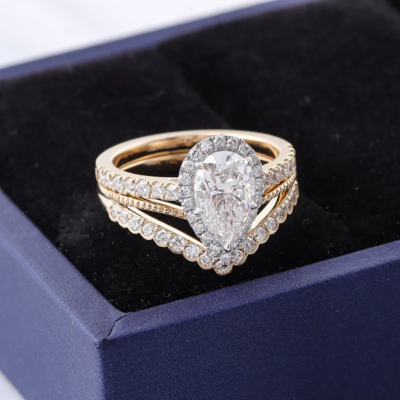 Engraved Engagement Fine Ring
