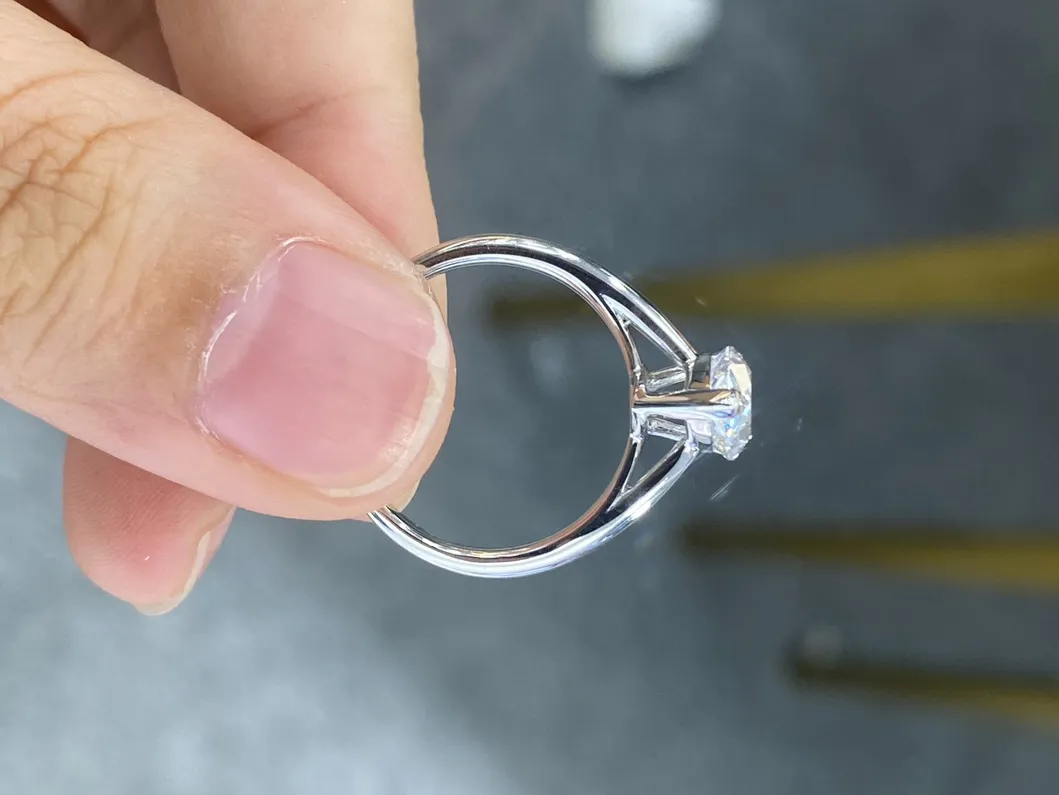 Lab Grown White Diamond Engagement Ring