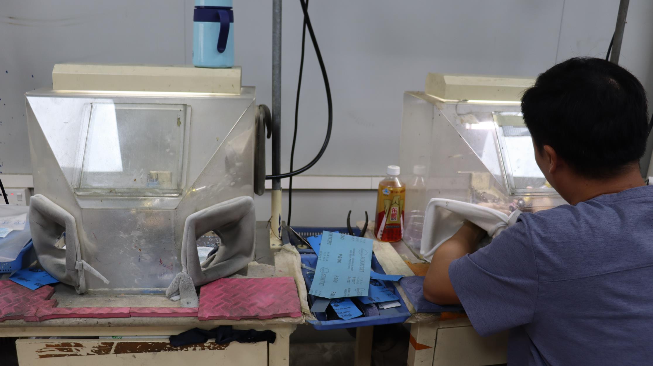 Grinding machine — precision grinding equipment for jewelry metal finishing