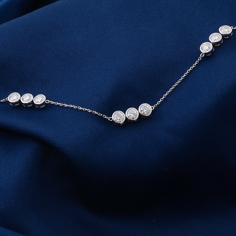 Hot Sale Classic Design Au750 18K Gold Loose Moissanite Diamond Bracelet Solid Gold Charms Bracelet Fine Jewelry