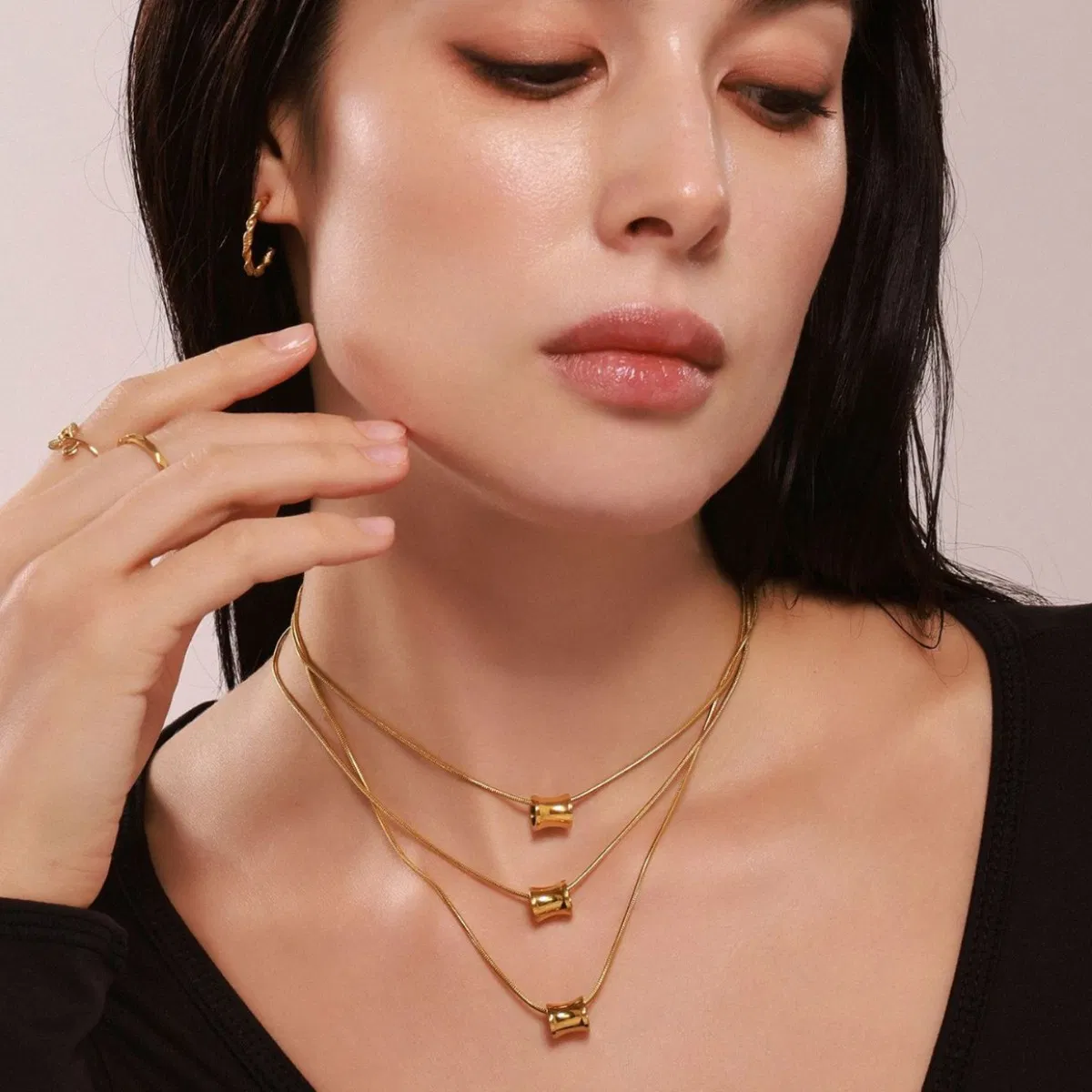 Simple Light Luxury Sense Small Waist Necklace Niche C Ins Titanium Steel Earrings Collar Chain Jewelry