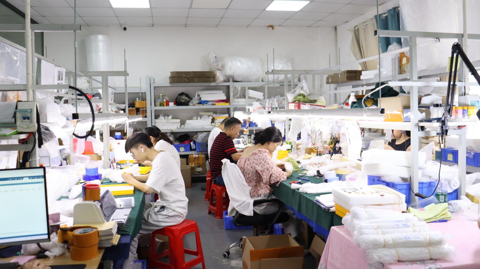 Locke Jewelry quality control and professional packaging process