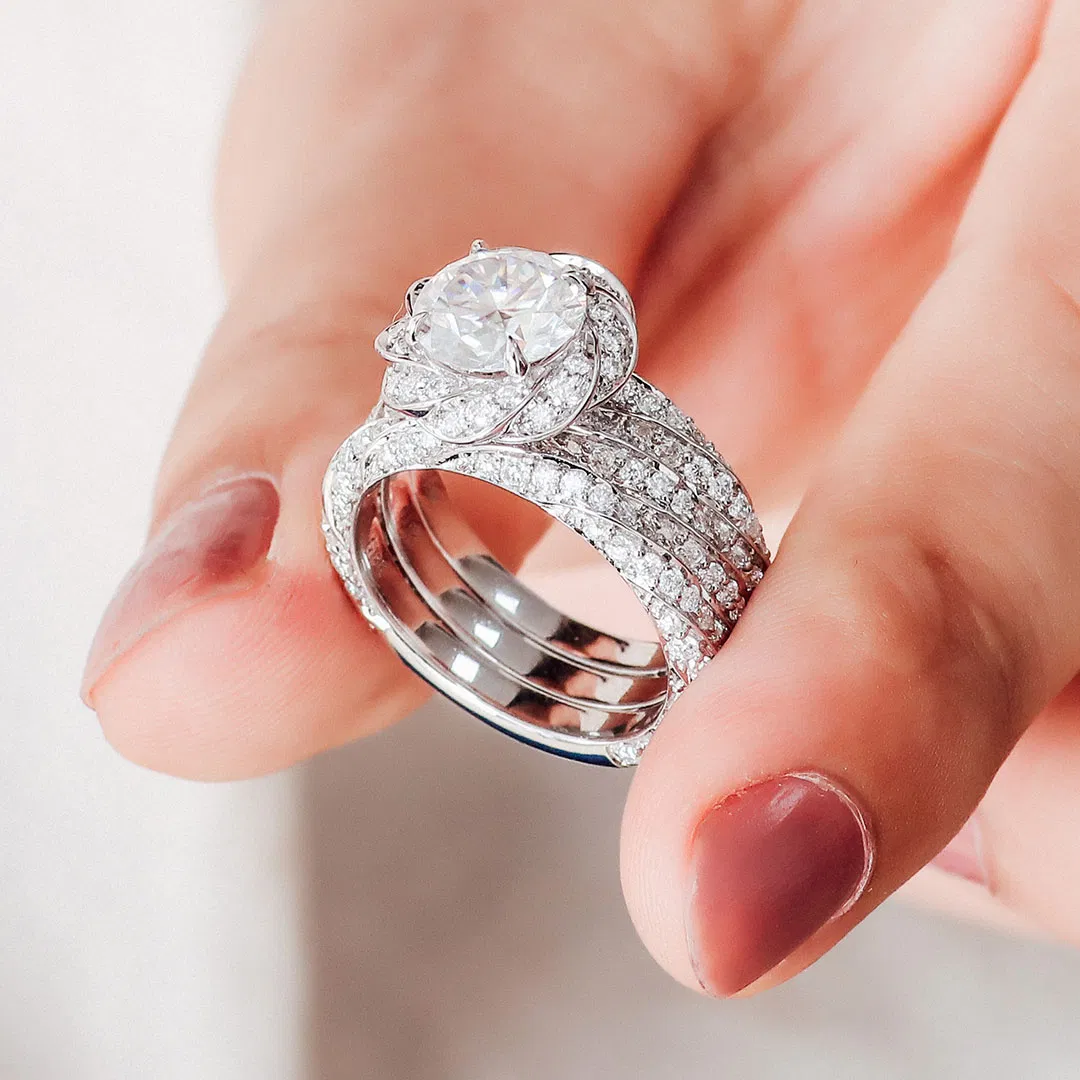 18K Solid Gold D Vvs Green Moissanite for Woman Fine Jewelry Rings