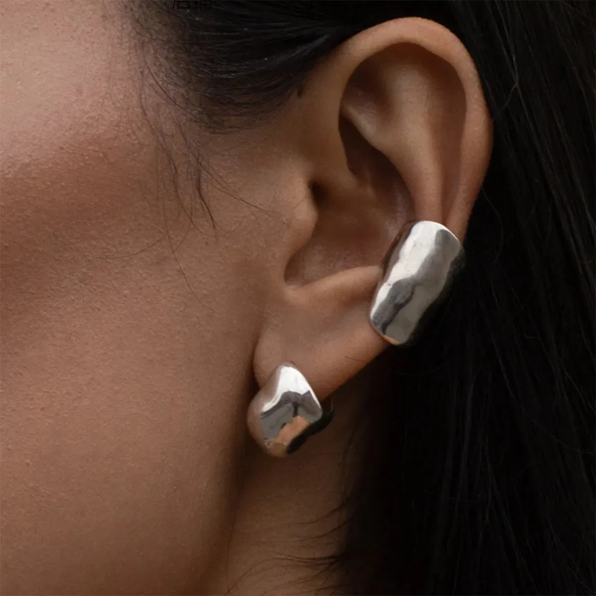 Elegant 18K Gold Plated Stainless Steel Ear Cuff for Women