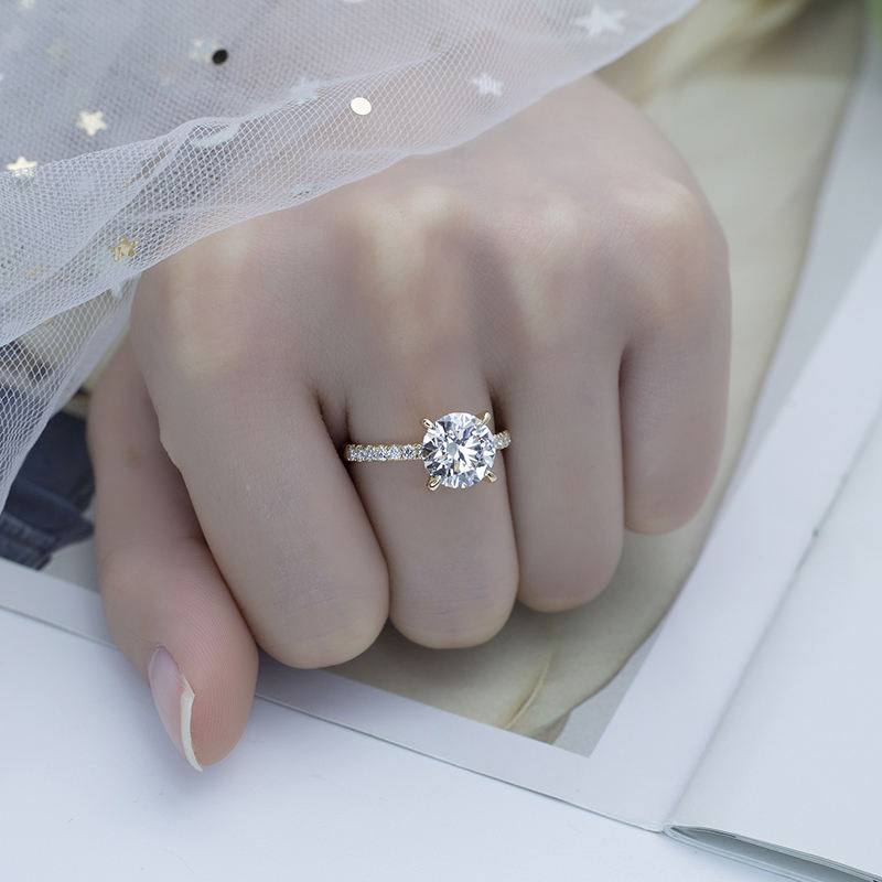 Beautifully Designed Gemstone 18K Solid Gold Lab Grown Diamond Fine Jewelry Ring