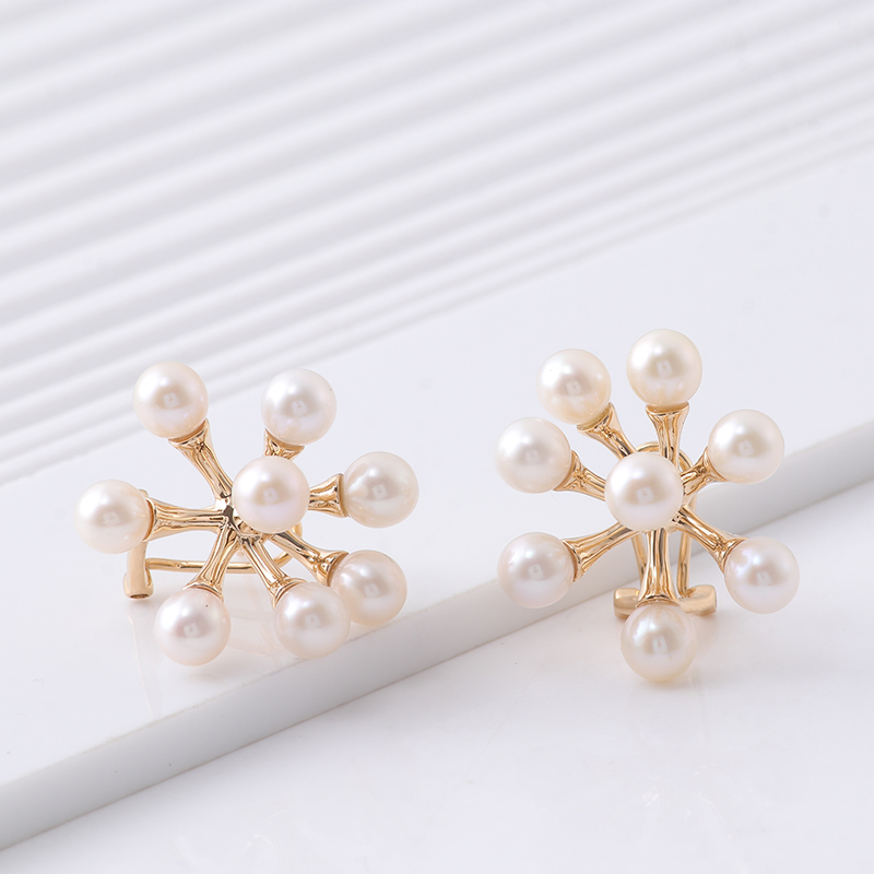 Luxury Pearl Stud Earrings Cluster Pearl Earrings 18K Yellow Gold Pearl Bridal Earrings Fine Quality Wedding Jewelry