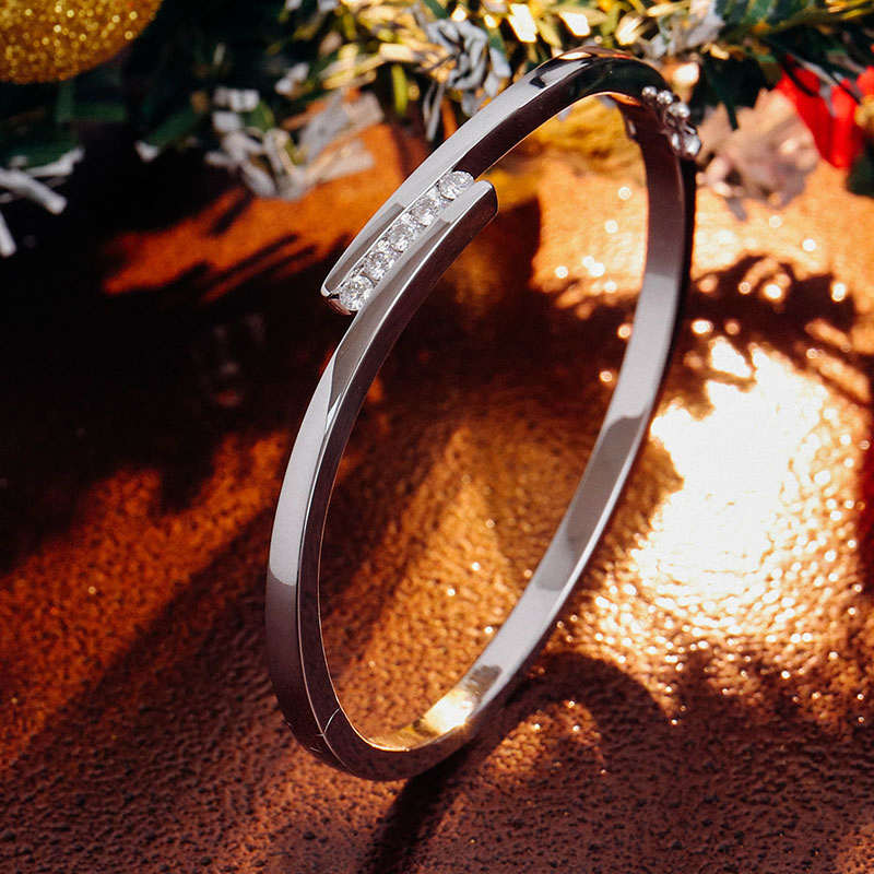 Provnece Jewelry Round Brilliant Cut White Moissanite Sparkling Wholesale Yellow Gold Personalized Cuff Bangle Bracele