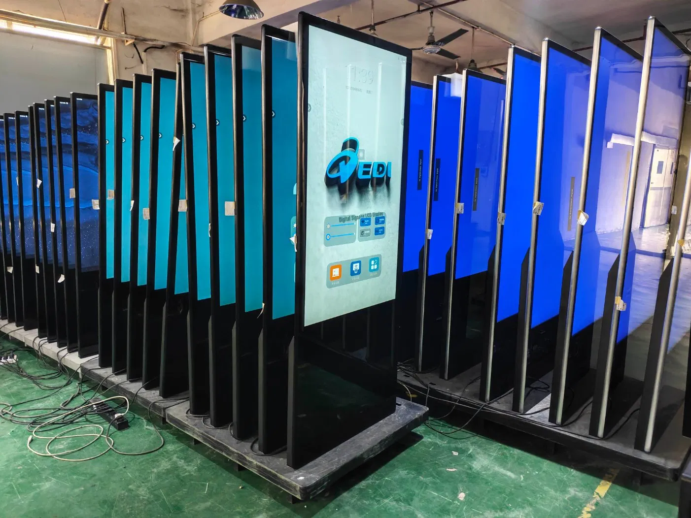 Smart Kiosk 32 43 49 55 Inch Touchable Interactive Advertising Machine Floor Standing Menu Board Display Digital Signage Screen