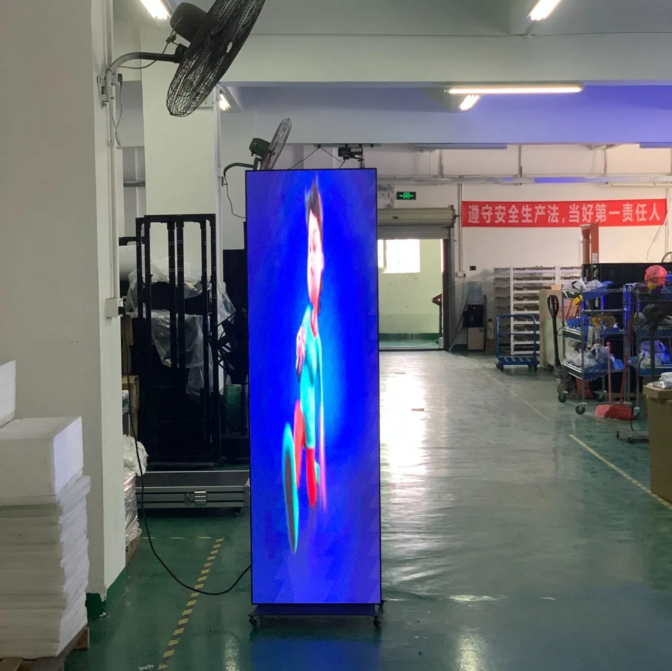 Shenzhen Indoor P1.9 P2.5 P3 HD WiFi Foldable Floor Stand Mirror LED Poster Display Panel Advertising LED Screen Poster