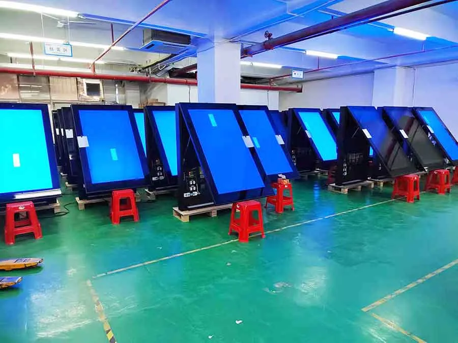 Wall Mount Outdoor Display