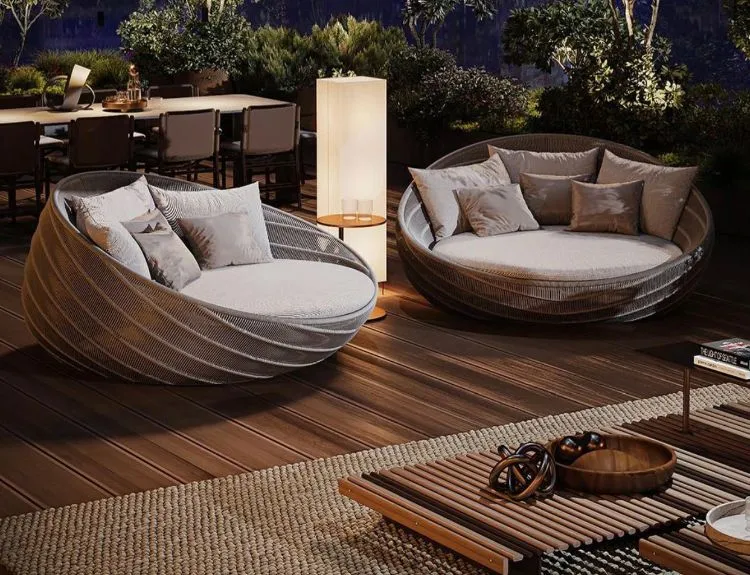 Outdoor Daybed View 2
