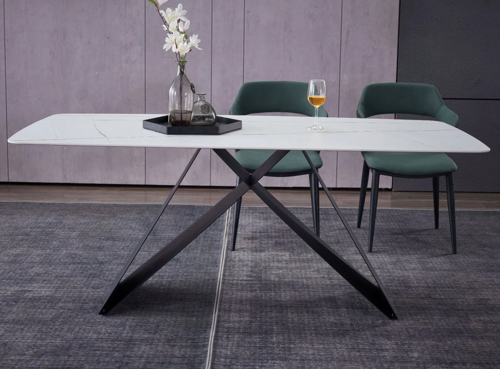 Factory Price Wholesales Designer Restaurant Chairs Chiavari Chinese Furniture Set Dining Table