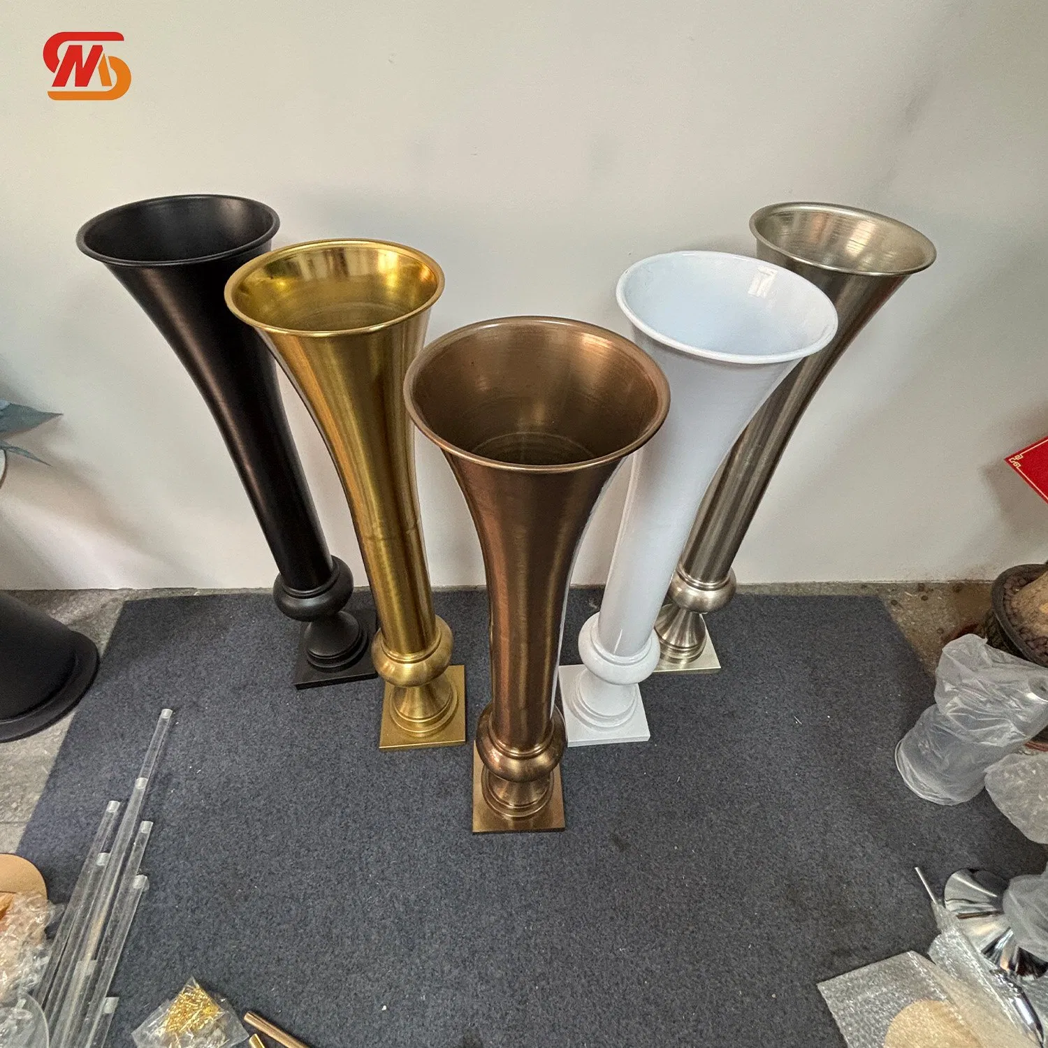 Smooth Colorful Metal Centerpieces Flower Stand Wedding Decoration Table Gold Flower Stand