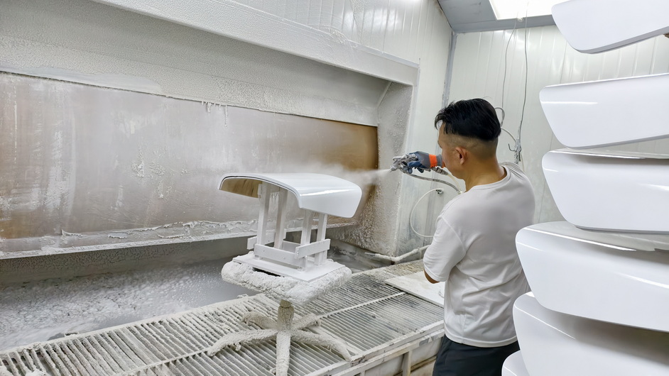 Professional painting line for premium finish on Chinese redwood furniture