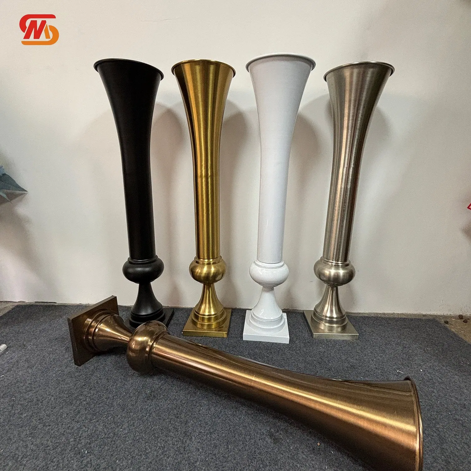 Smooth Colorful Metal Centerpieces Flower Stand Wedding Decoration Table Gold Flower Stand