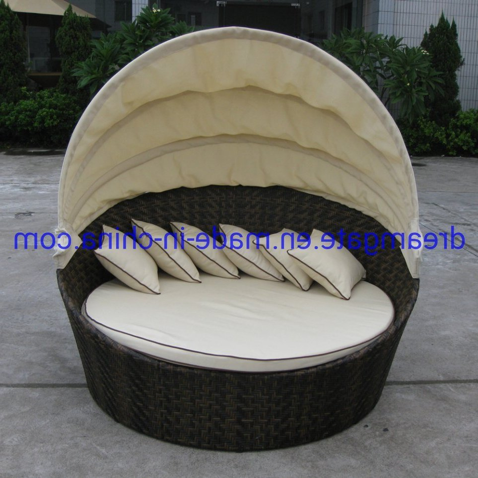 Wholesale Outdoor Garden Pool Furniture Sofa Bed Rattan Sun Lounger Daybed Leisure Beach Swimming Pool Sunbed Lounge Day Bed Aluminum Folding Round Sun Bed