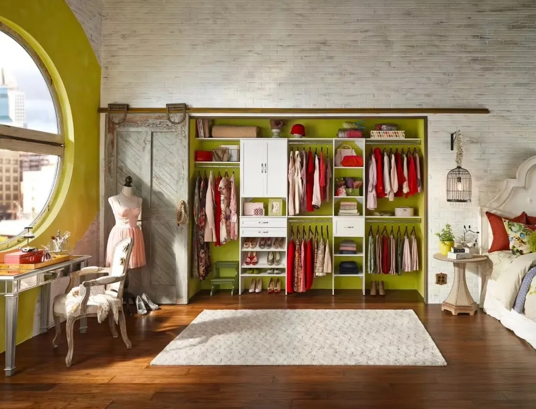 Modern Wardrobe Display 1