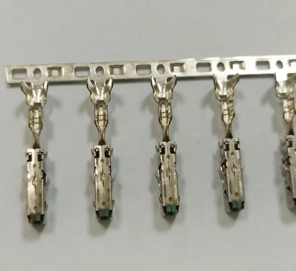 Spring Hook Female Terminal DJ621-D9.5 - Heavy Duty Automotive Wiring