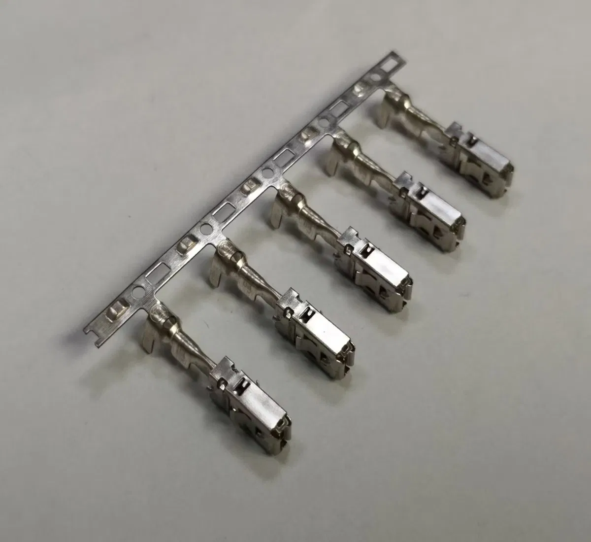 Spring Hook Female Terminal DJ621-D9.5 - Heavy Duty Automotive Wiring