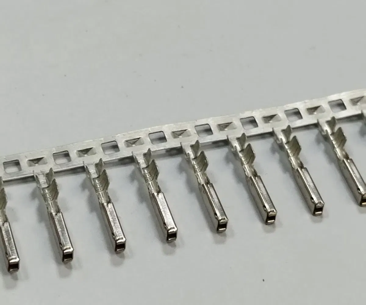 DJ621-D9.5 Female Spring Hook Terminal 16-25mm² Wire Range for Automotive Connectors