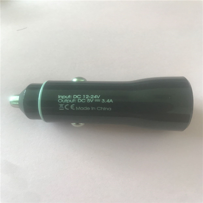 USB A Type C 2.4A Mobile Car Power Adapter Charging Car Charger