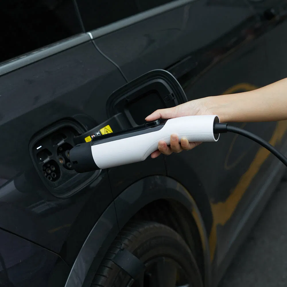 Which Portable EV Charger Serves as EV Fast Charger for Byd Electric Car Charging Station