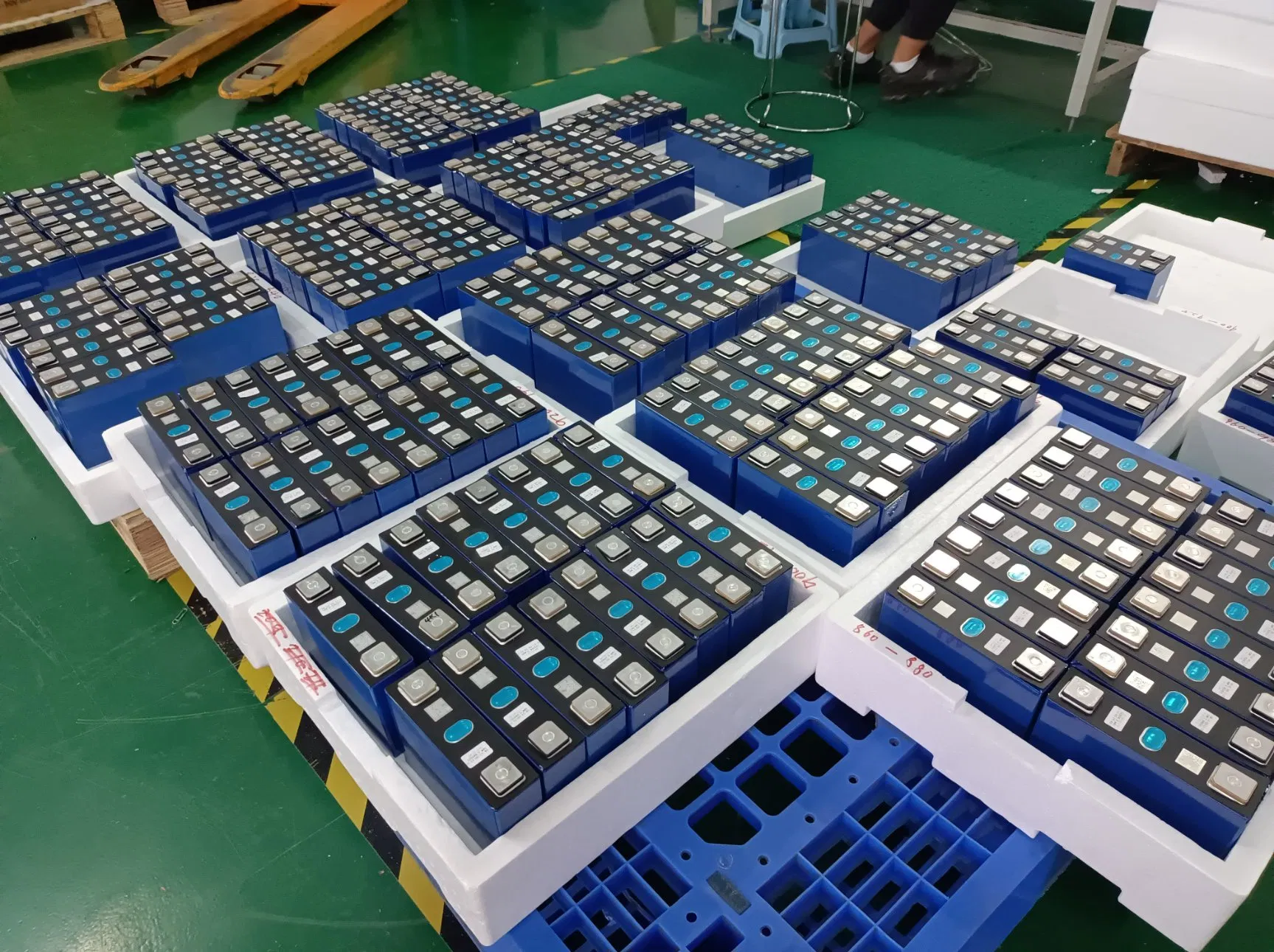 Power System Portable Power Station 2560wh 3300W LiFePO4, 1200W Solar Input 800W Output