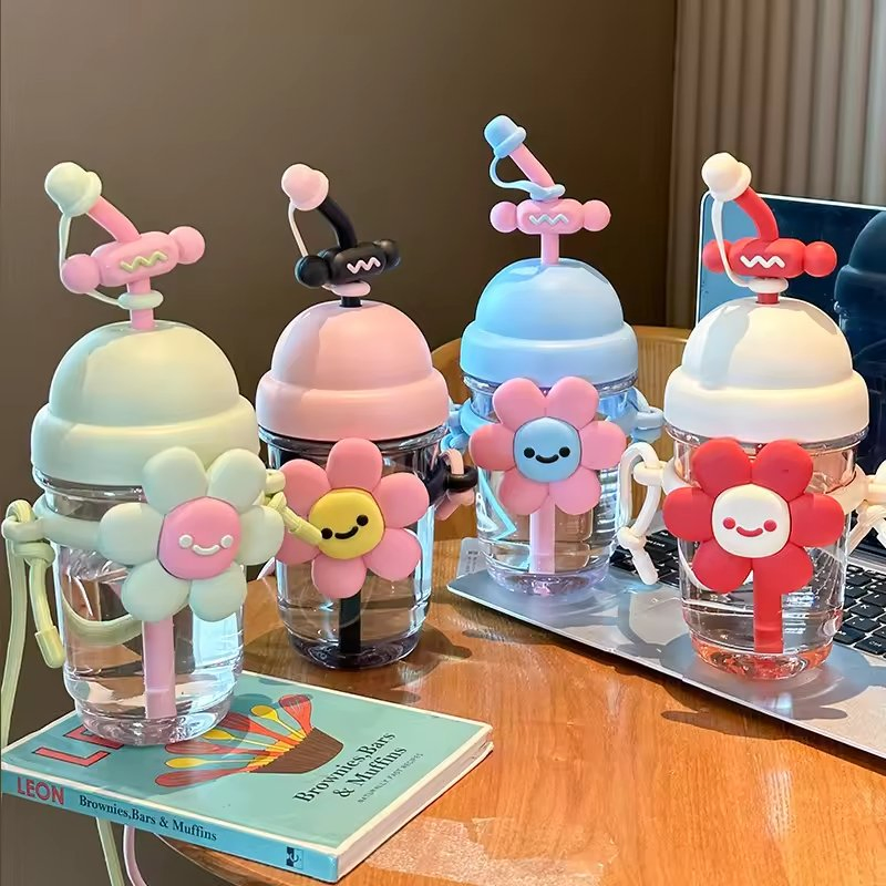 Cute Girls 700ml Sunflower Juice Drinking Cup Leakproof BPA Free Travel Plastic School Kids Water Bottle with Straw