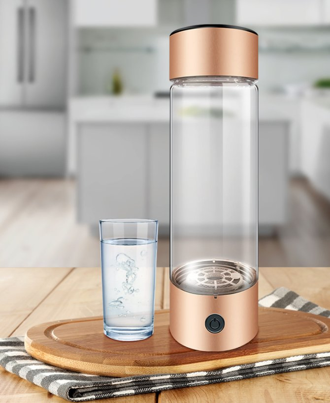 Digital LED Temperature Display Double Wall Glass Smart Water Bottle with Filter