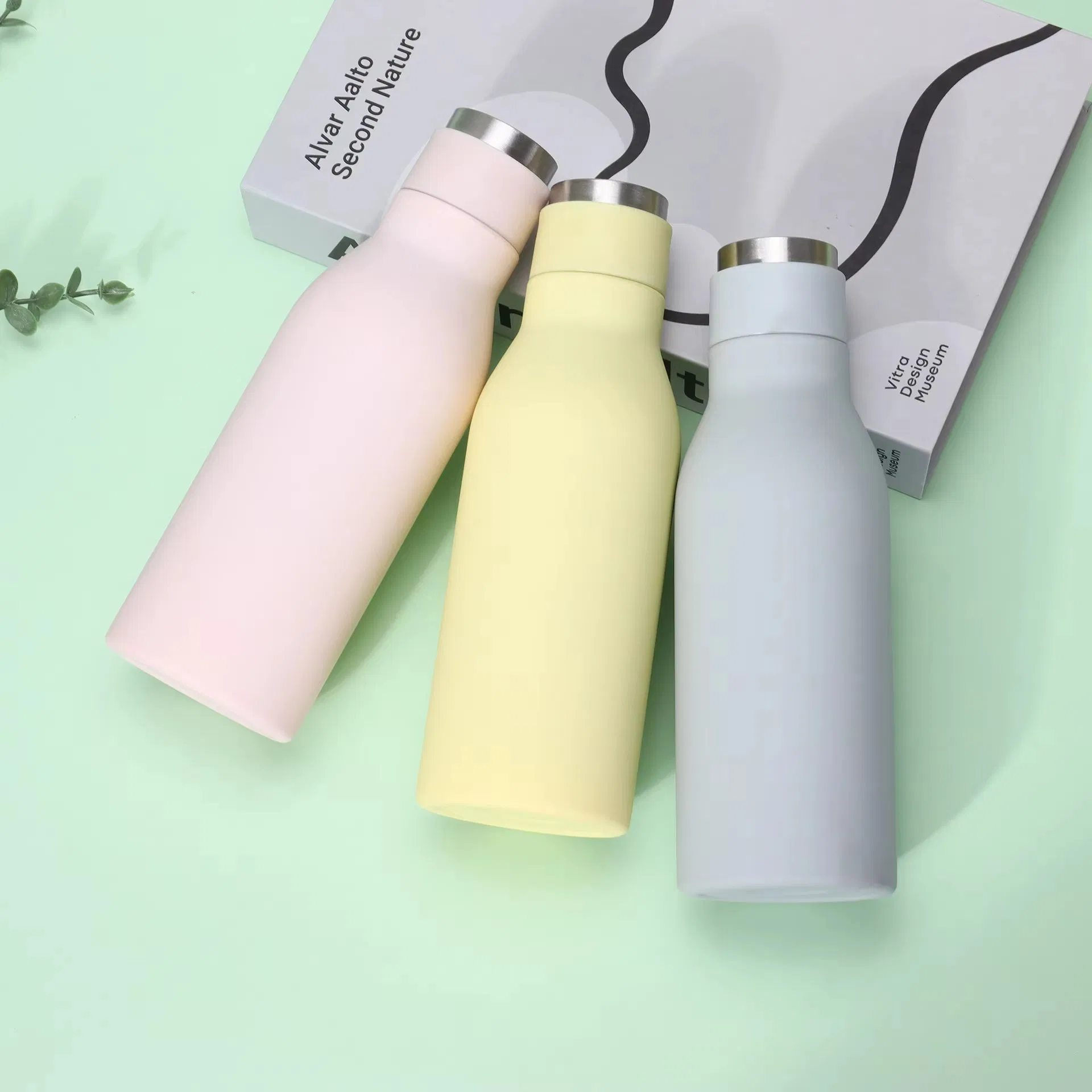 650 Ml Portable Narrow Mouth Water Bottle Rubber Coated Lid for Hiking