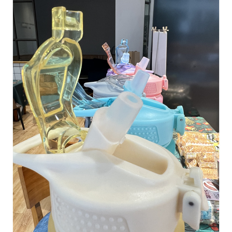 1L 32 Oz Custom Plastic Straw Strainer BPA Free Sports Drinking Bottles Water Bottle with Custom Logo