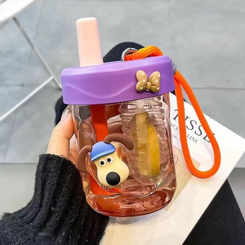 Large Capacity Portable Cute Kid Children Plastic High Temperature Resistance Water Bottle