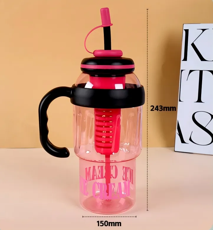 Cute Bear Water Bottle Detail 2