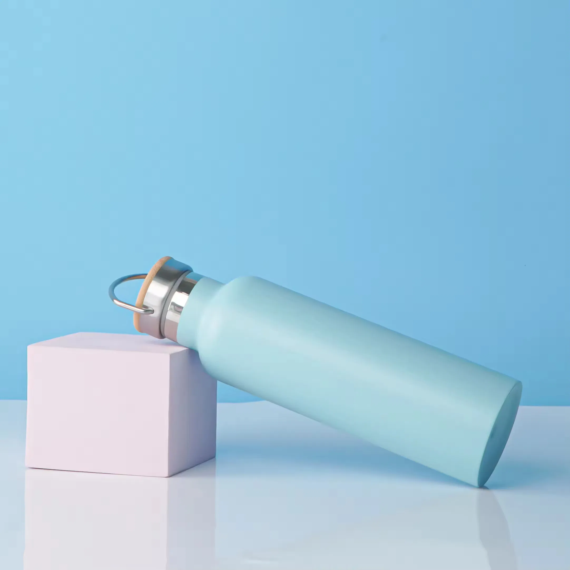 High Quality 750ml Double Wall Stainless Steel Sports Flask Narrow Mouth Vacuum Insulated Water Bottle Bamboo Lids Camping