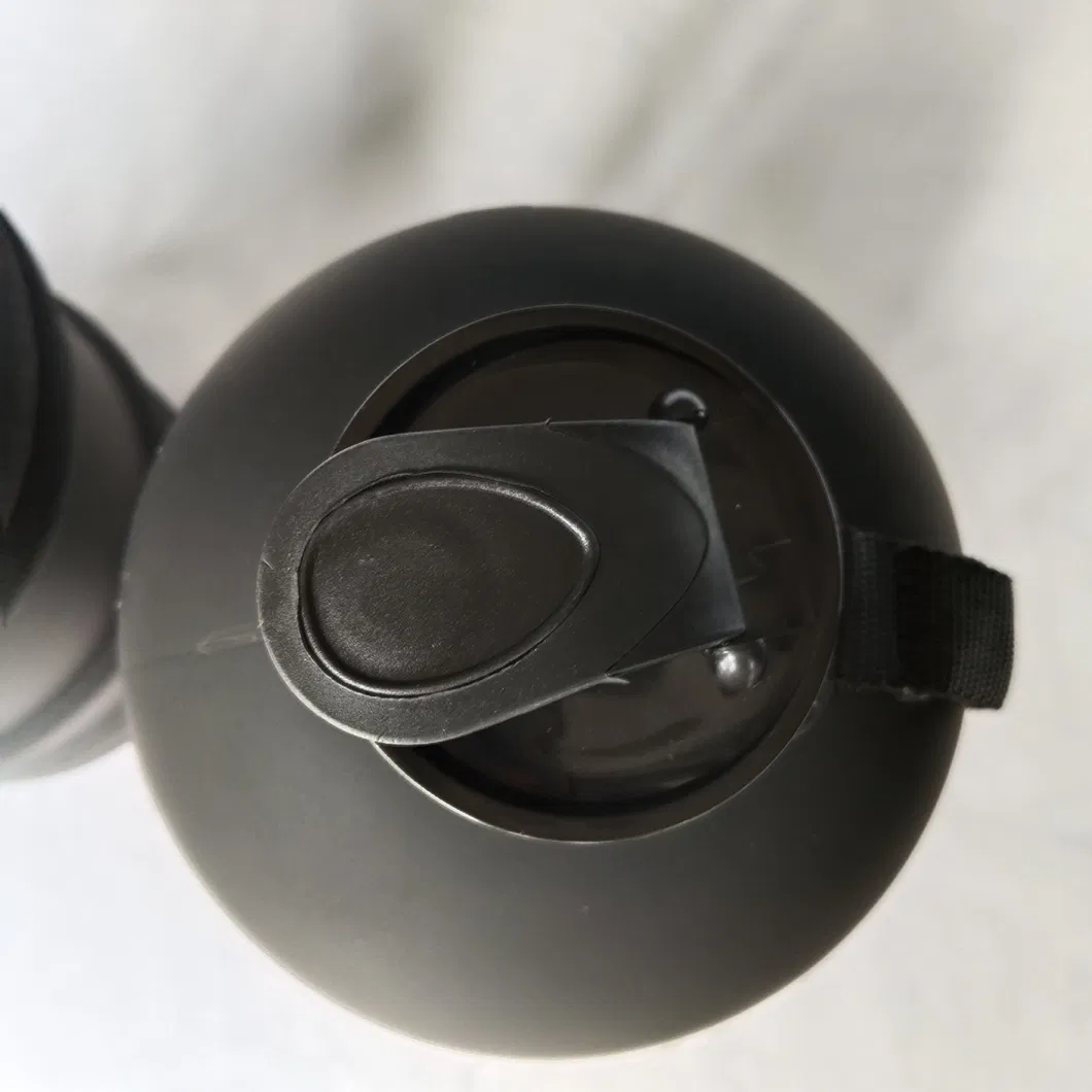 Water Bottle Detail 7