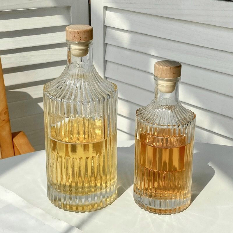 250ml 500ml Custom Glass Liquor Wine Spirit Beverage Bottles with Cork Stopper
