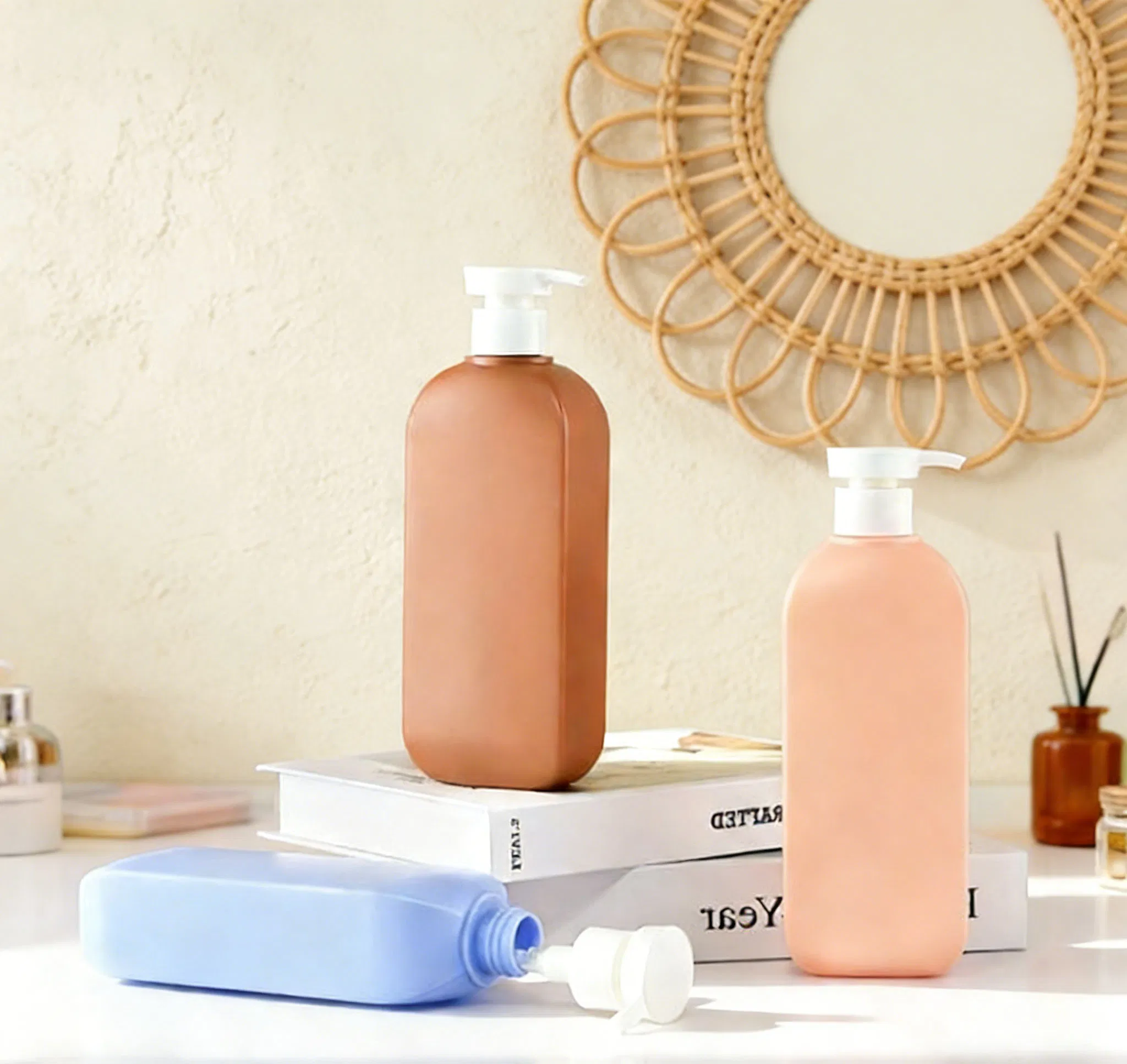 Round Packaging Pump Dispenser Bottles Reusable Refillable HDPE Plastic Bottle