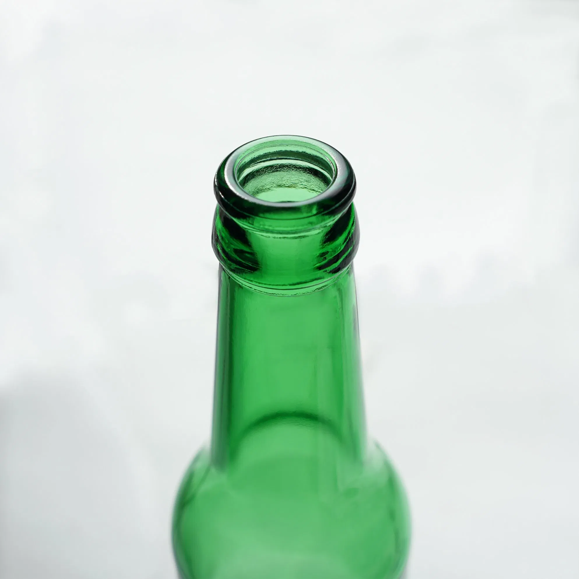 275ml Green Round Type Empty Glass Beer Beverage Crown Cap Wine Bottle