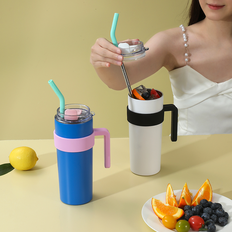 Personalized Water Bottle with Custom Logo and Standard Secure Packaging