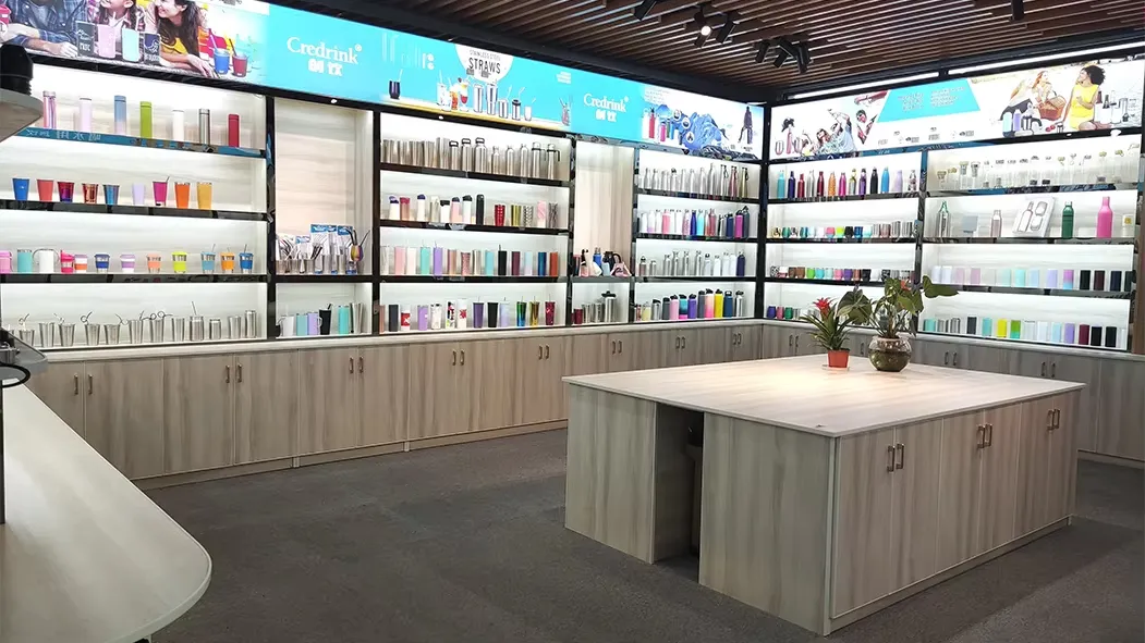 Stainless Steel Bottle Detail