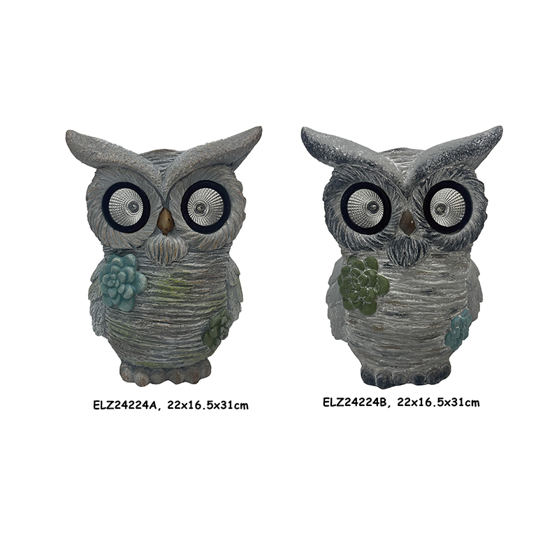 Owl Statue Display 1