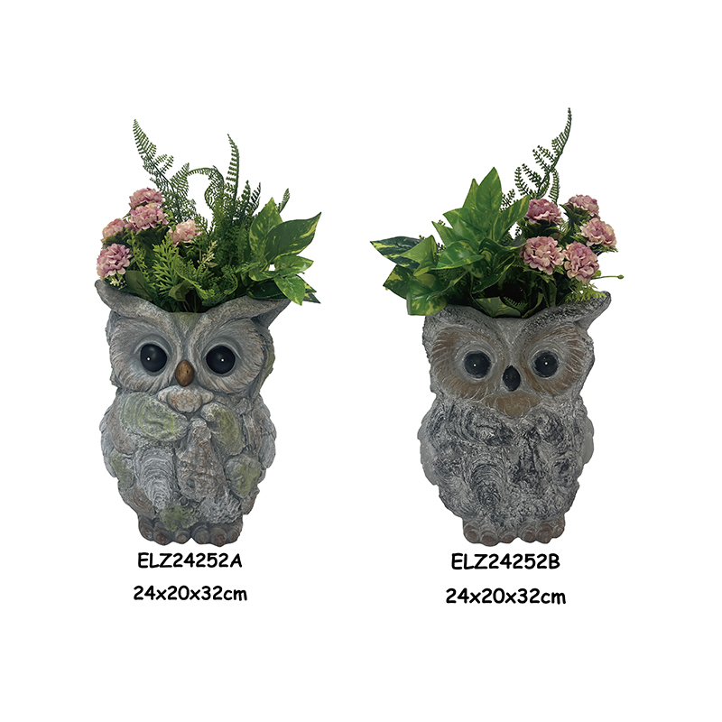 Garden Owl Decor